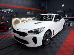 Weiß Gebraucht 2021 Kia Stinger Kleinwagen | 29.999 € (Fairer Preis)