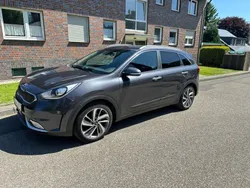 Grau Gebraucht 2018 Kia Niro Spirit SUV | 15.790 € (Guter Preis)