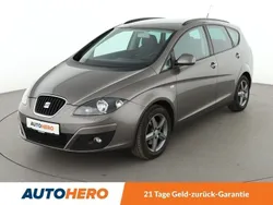 Grau Gebraucht 2015 Seat Altea Sun Van / Kleinbus | 9.170 €