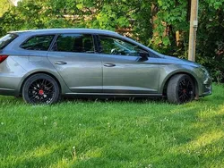 Grau Gebraucht 2016 Seat Leon FR Kombi | 13.700 € (Fairer Preis)