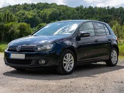 Blau Gebraucht 2011 VW Golf VI Style Limousine | 3.999 € (Teuer)