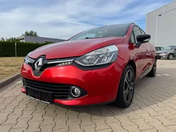 Rot Gebraucht 2013 Renault Clio GrandTour Luxe Kombi | 5.450 €