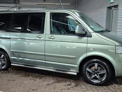 Grün Gebraucht 2004 VW T5 Van | 8.490 € (Fairer Preis)