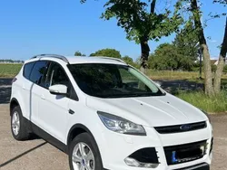 Weiß Gebraucht 2015 Ford Kuga SYNC Edition SUV | 15.499 € (Etwas zu teuer)