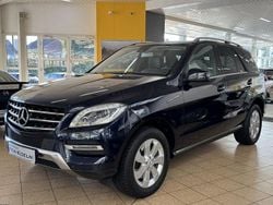 Cavansitblau metalliclac (metallic) Gebraucht 2013 Mercedes ML350 SUV | 19.999 € (Superpreis)