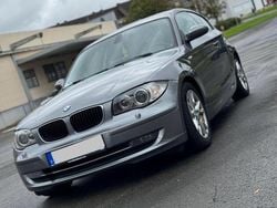 Grau Gebraucht 2009 BMW 118 Coupé Coupé | 3.500 € (Guter Preis)