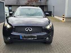 Schwarz Gebraucht 2017 Infiniti QX70 SUV | 20.300 €