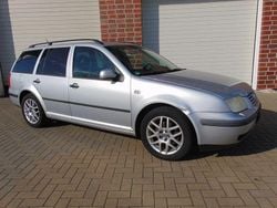 Silber Gebraucht 2001 VW Bora Highline Limousine | 2.198 €
