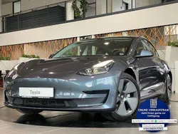 Grau Gebraucht 2021 Tesla Model 3 Standard Range Plus Limousine | 24.980 € (Fairer Preis)