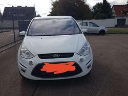 Weiß Gebraucht 2010 Ford S-MAX Titanium S Van / Kleinbus | 8.500 € (Teuer)