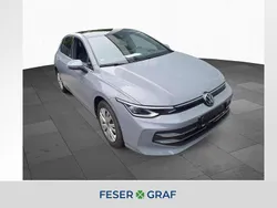 Mondsteingrau Gebraucht 2024 VW Golf VIII Limousine | 30.250 € (Etwas zu teuer)
