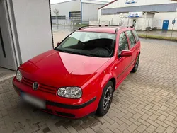 Rot Gebraucht 2002 VW Golf IV Kombi | 2.950 € (Etwas zu teuer)
