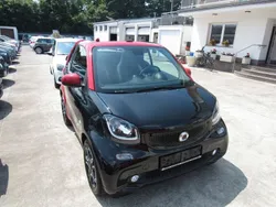 Schwarz Gebraucht 2016 Smart ForTwo Cabrio Cabrio | 11.900 € (Fairer Preis)