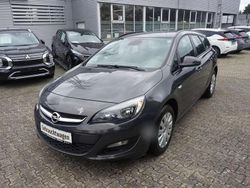 Phantom/rocky/asteroid grey Gebraucht 2015 Opel Astra Selection Kombi | 7.990 € (Etwas zu teuer)