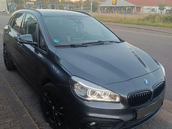 Silber Gebraucht 2015 BMW 218 Active Tourer Van / Kleinbus | 8.990 € (Guter Preis)