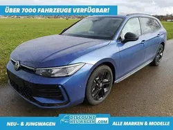 Reefblau metallic Neu 2025 VW Passat R-line Kombi | 50.740 € (Superpreis)