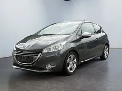 Grau Gebraucht 2013 Peugeot 208 Allure Kleinwagen | 5.490 € (Fairer Preis)