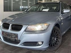 Blau Gebraucht 2010 BMW 320 Sport Line Kombi | 6.880 € (Fairer Preis)