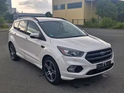 Weiß Gebraucht 2016 Ford Kuga ST-Line SUV | 13.900 € (Etwas zu teuer)