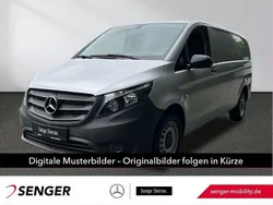 Silber Gebraucht 2019 Mercedes Vito Van / Kleinbus | 23.027 € (Fairer Preis)
