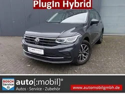 Grau Gebraucht 2022 VW Tiguan Life SUV | 30.480 € (Guter Preis)
