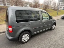 Grau Gebraucht 2012 VW Caddy Edition Van / Kleinbus | 11.900 € (Etwas zu teuer)