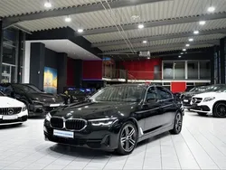 Black sapphire metallic Gebraucht 2023 BMW 540 Performance Limousine | 46.980 €