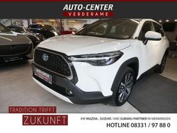 Weiß Gebraucht 2023 Toyota Corolla Cross Team SUV | 33.990 € (Etwas zu teuer)