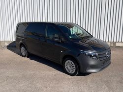 Grau Gebraucht 2024 Mercedes Vito Limousine | 45.901 € (Teuer)