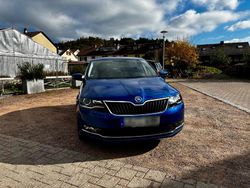 Blau Gebraucht 2017 Skoda Rapid Drive Kleinwagen | 10.800 € (Fairer Preis)