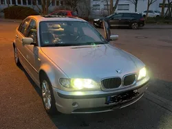 Silber Gebraucht 2003 BMW 318 Exclusive Limousine | 2.199 € (Fairer Preis)