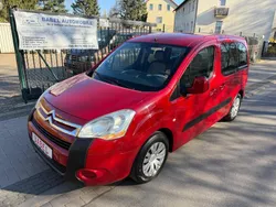 Rot Gebraucht 2011 Citroën Berlingo Van / Kleinbus | 5.499 € (Fairer Preis)