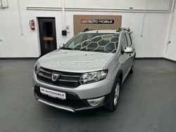 Silber Gebraucht 2015 Dacia Sandero Prestige SUV | 7.700 € (Fairer Preis)
