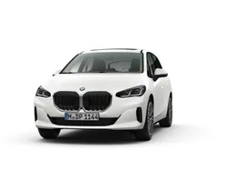 Gebraucht 2025 BMW 218 Active Tourer Luxury Line Van / Kleinbus | 27.490 €