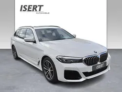 Weiß Gebraucht 2023 BMW 520 M Sport Kombi | 40.980 € (Teuer)