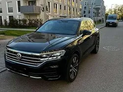 Schwarz Gebraucht 2018 VW Touareg R-line SUV | 40.500 € (Teuer)