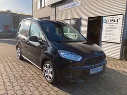 Iridiumschwarz metallic Gebraucht 2018 Ford Tourneo Courier Titanium Van / Kleinbus | 10.890 € (Guter Preis)