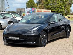 Schwarz Gebraucht 2022 Tesla Model 3 RWD Limousine | 25.990 € (Guter Preis)