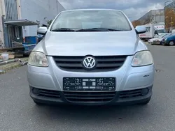 Silber Gebraucht 2005 VW Fox Basis Kleinwagen | 3.999 € (Teuer)