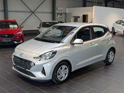 Silber Gebraucht 2023 Hyundai i10 Select Kleinwagen | 10.900 € (Fairer Preis)