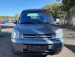 Blau Gebraucht 2006 Citroën Berlingo Kombi | 2.550 € (Etwas zu teuer)