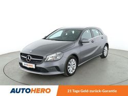 Grau Gebraucht 2016 Mercedes A180 Style Limousine | 14.320 € (Fairer Preis)