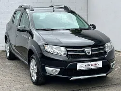 Schwarz Gebraucht 2015 Dacia Sandero Stepway Ambiance Kleinwagen | 5.999 € (Fairer Preis)