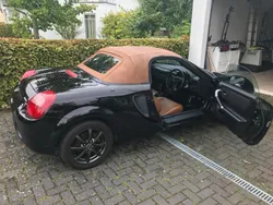 Schwarz Gebraucht 2000 Toyota MR2 Cabrio | 3.700 €