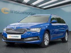 Blau Gebraucht 2020 Skoda Superb Kombi | 17.549 € (Superpreis)