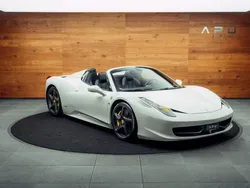 Weiß Gebraucht 2013 Ferrari 458 Cabrio | 239.800 €