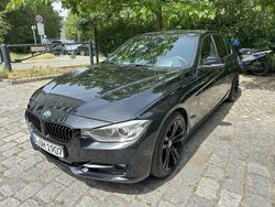 Schwarz Gebraucht 2013 BMW 330 Sport Line Limousine | 17.900 € (Etwas zu teuer)