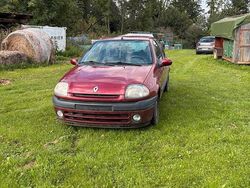 Rot Gebraucht 1998 Renault Clio II Kleinwagen | 400 € (Superpreis)