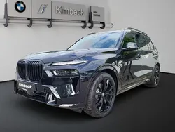 Saphirschwarz metallic Neu 2025 BMW X7 M Sport SUV | 113.880 € (Guter Preis)