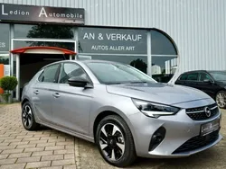 Grau Gebraucht 2021 Opel Corsa-e Elegance Kleinwagen | 17.000 € (Fairer Preis)
